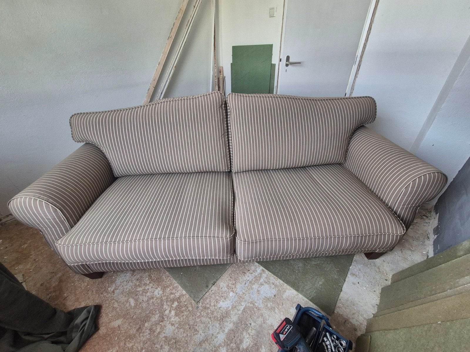 prachtige bank Himla beige met ecru streep, Huis en Inrichting, Banken | Bankstellen, Ophalen, Overige maten, 75 tot 100 cm, Zo goed als nieuw