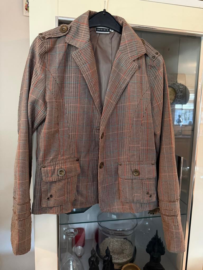 Geruite jasje met knopen pescara maat 38, Kleding | Dames, Jasjes, Kostuums en Pakken, Maat 38/40 (M), Bruin, Pescara, Ophalen of Verzenden