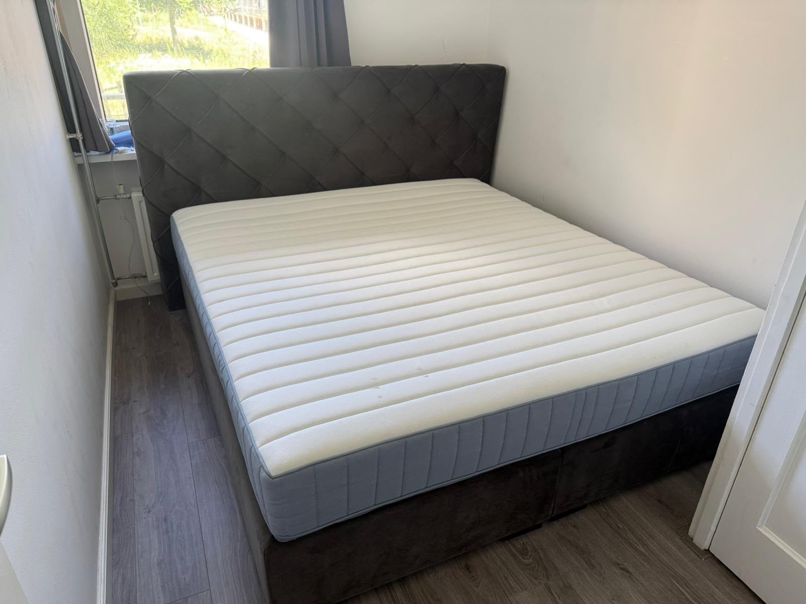 Nette boxspring bed van Haco, 180x200cm incl matras, Ophalen, Tweepersoons, Zo goed als nieuw, 180 cm