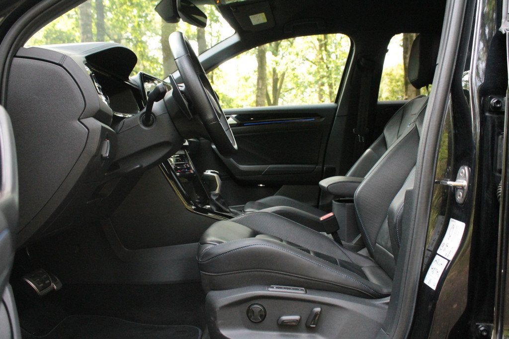 Volkswagen T-Roc 2.0 TSI 4Motion R | Akra | Leder | Carplay, Auto's, Volkswagen, Automaat, 12 maanden, Gebruikt, 4 cilinders