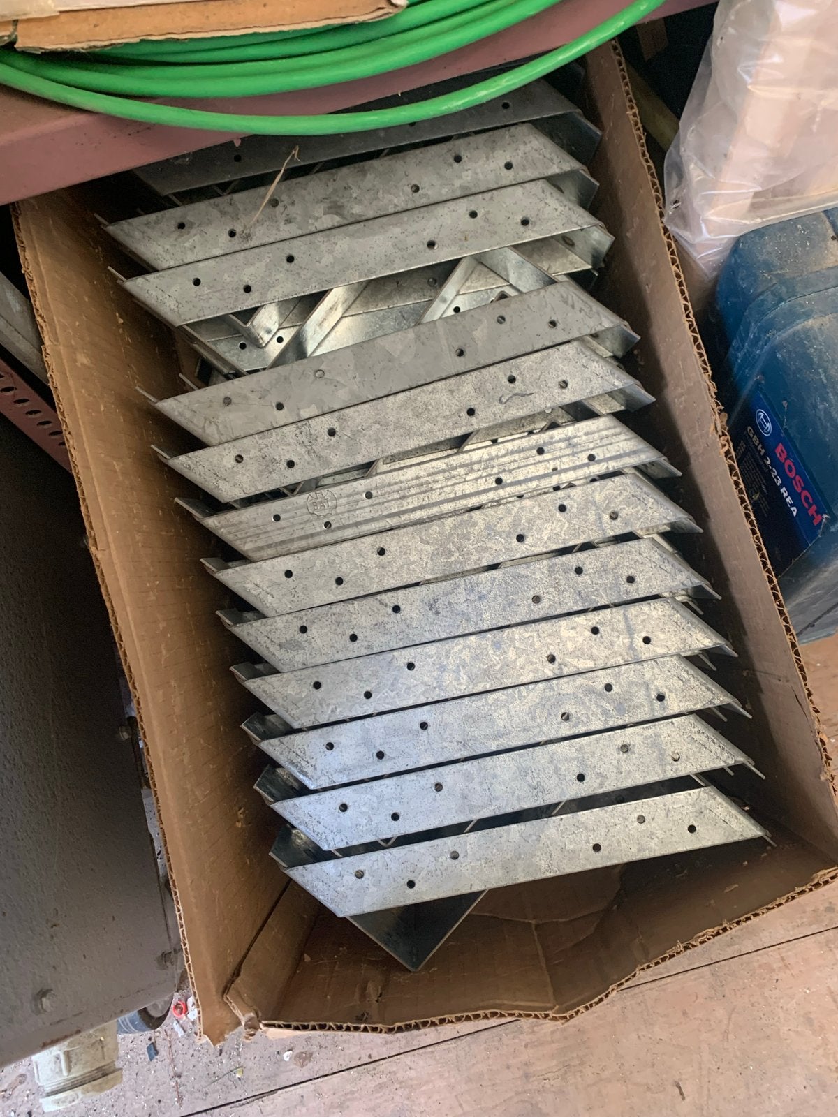 Verzinkte Balkdragers 14 stuks balk, Ophalen, Zo goed als nieuw, 100 tot 250 mm, Overige typen