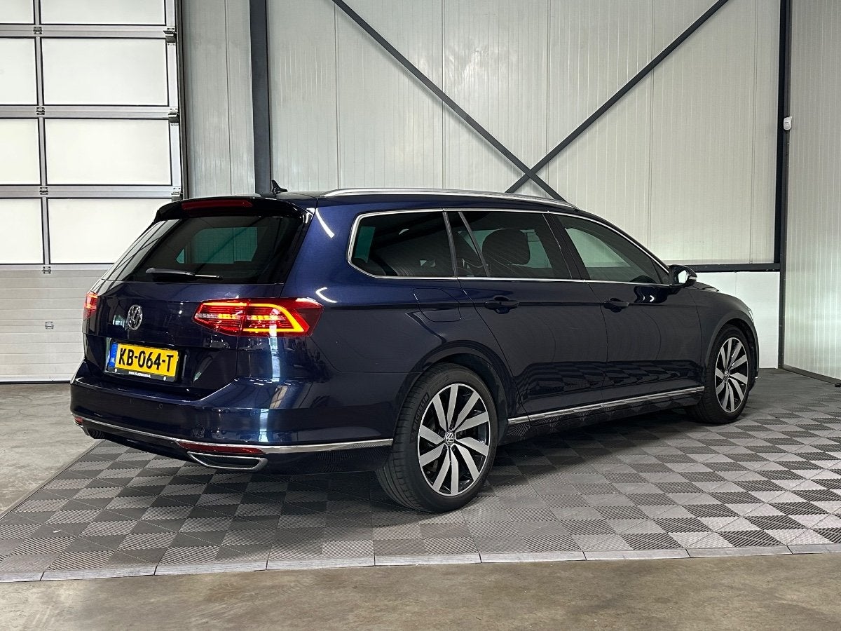 Volkswagen Passat Variant 2.0 BiTDI DSG | 4Motion Highline R, Auto's, Automaat, Gebruikt, Euro 6, 4 cilinders
