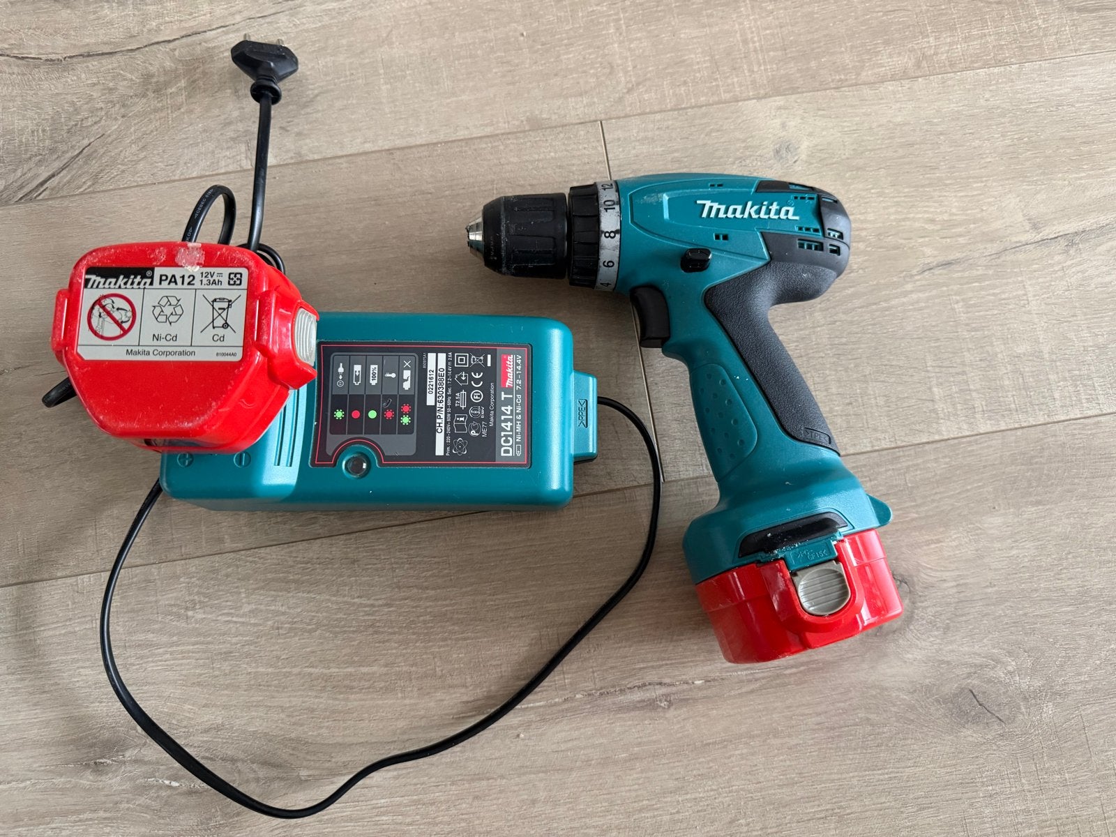Foto 4 van Makita 6271D Accuboormachine + Complete Gereedschapsset