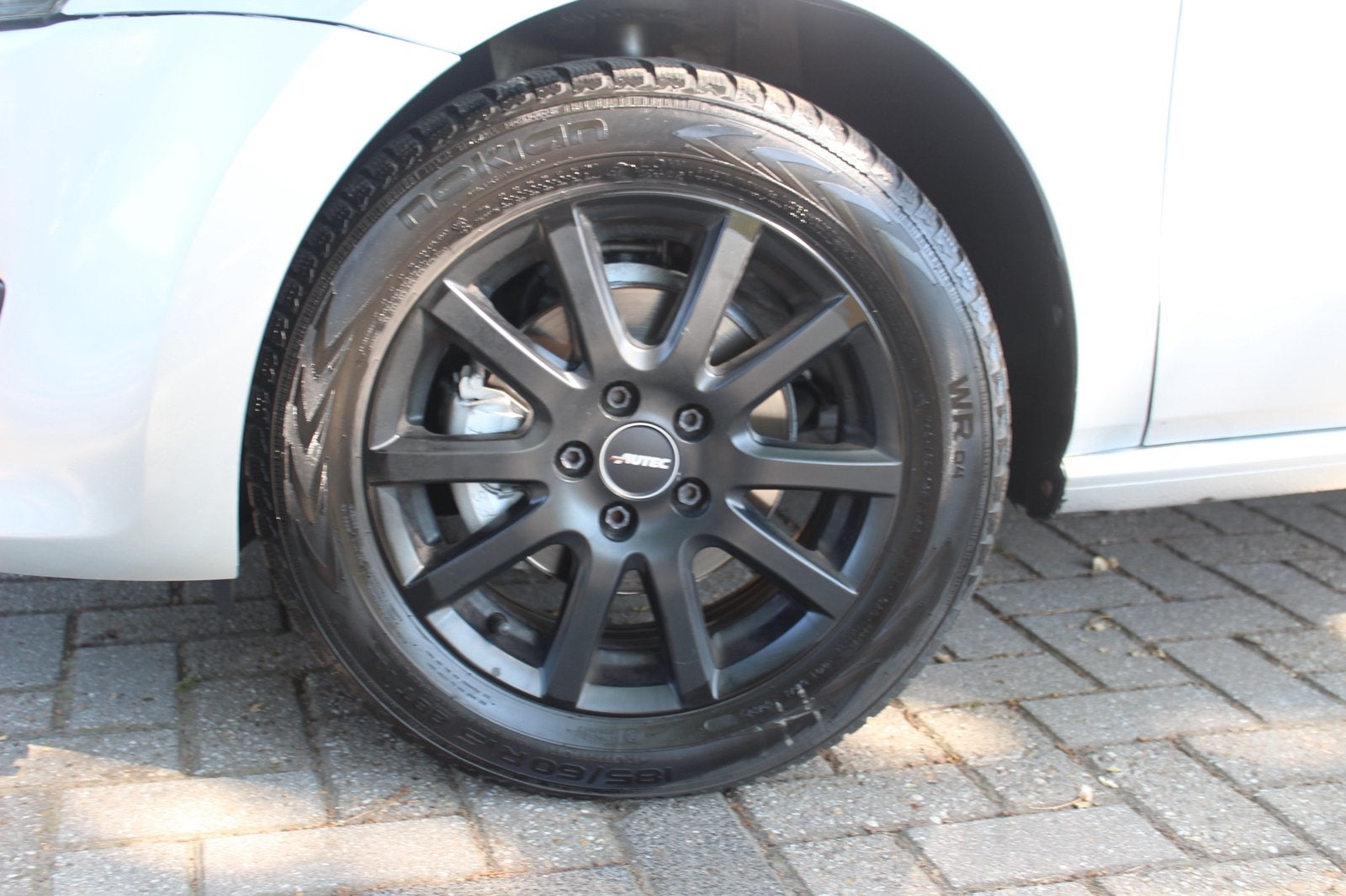 Volkswagen Polo 1.2 51KW 2011 Grijs Cruise/velgen/new APK, Auto's, Volkswagen, Voorwielaandrijving, 967 kg, 40 €/maand, Zwart