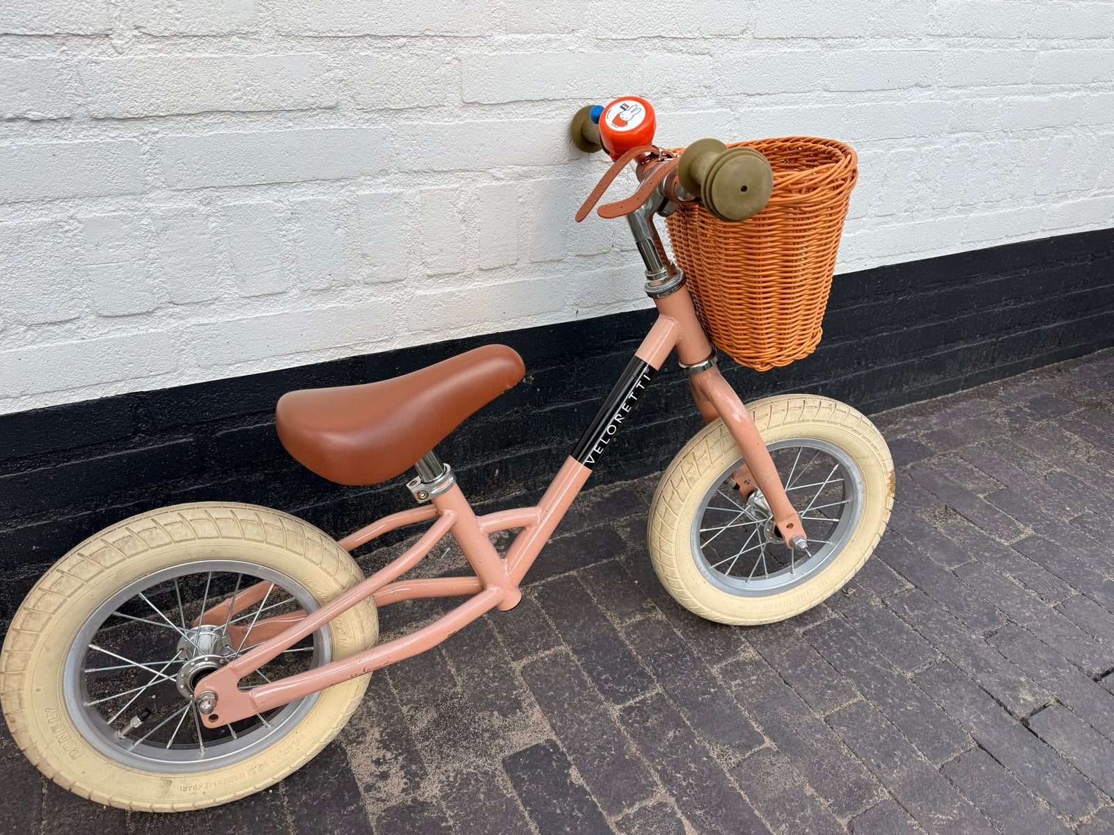 Veloretti loopfiets met mandje, Fietsen en Brommers, Fietsen | Kinderfietsjes, Ophalen, Gebruikt, 16 tot 20 inch