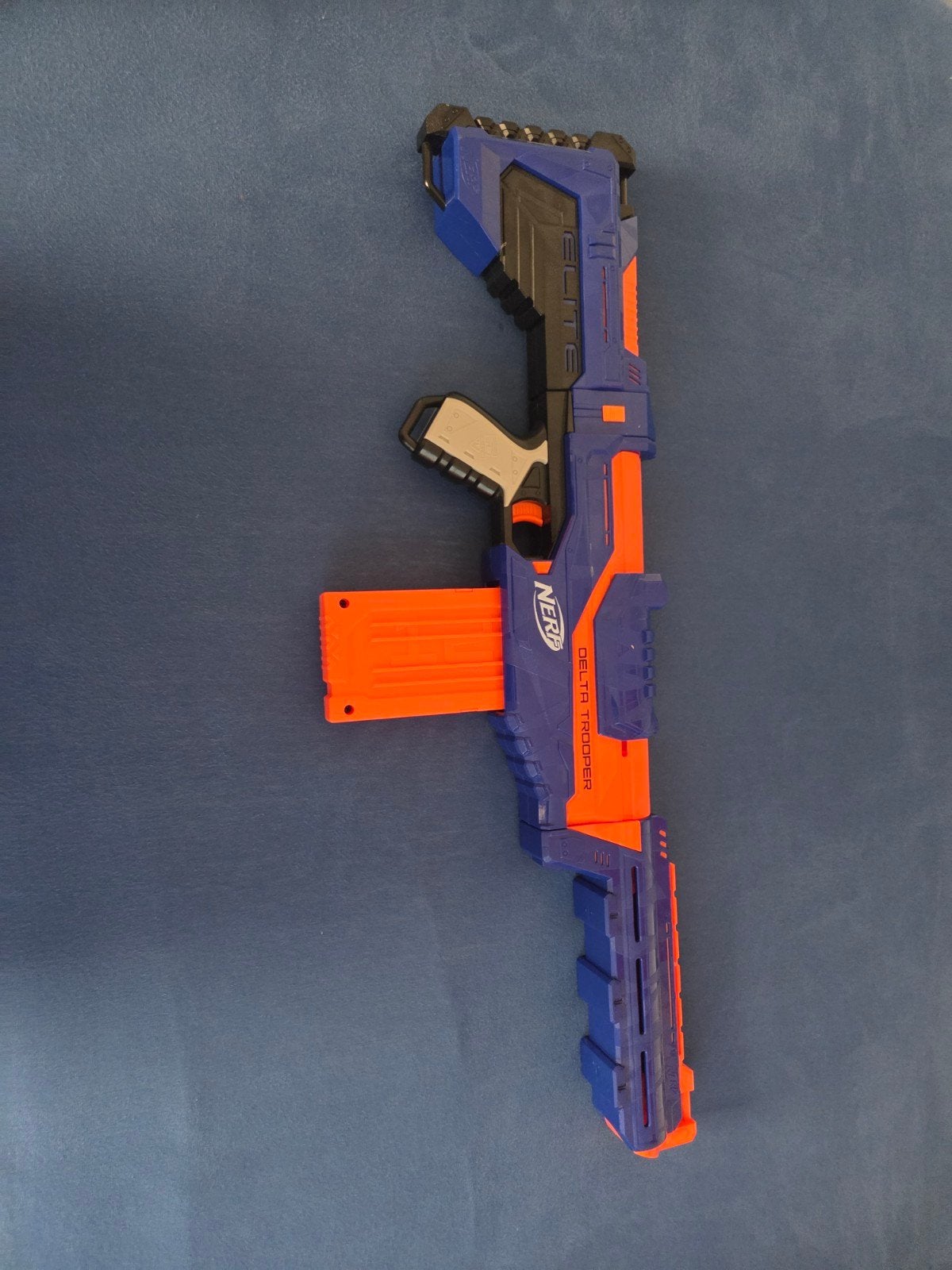 Nerf Elite Delta Trooper Blaster met magazijn, Ophalen of Verzenden, Gebruikt, Jongen of Meisje