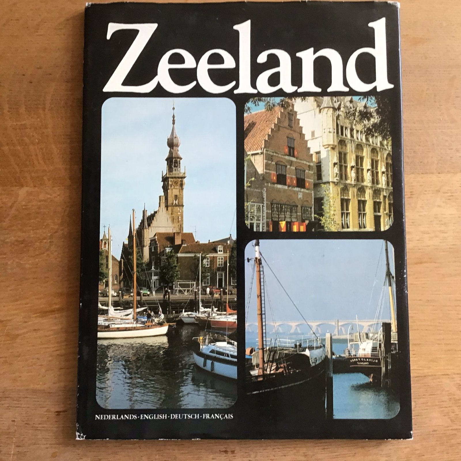 Zeeland - In vogelvlucht door Zeeland NL Duits Frans Engels, Ophalen of Verzenden, 20e eeuw of later, Zo goed als nieuw