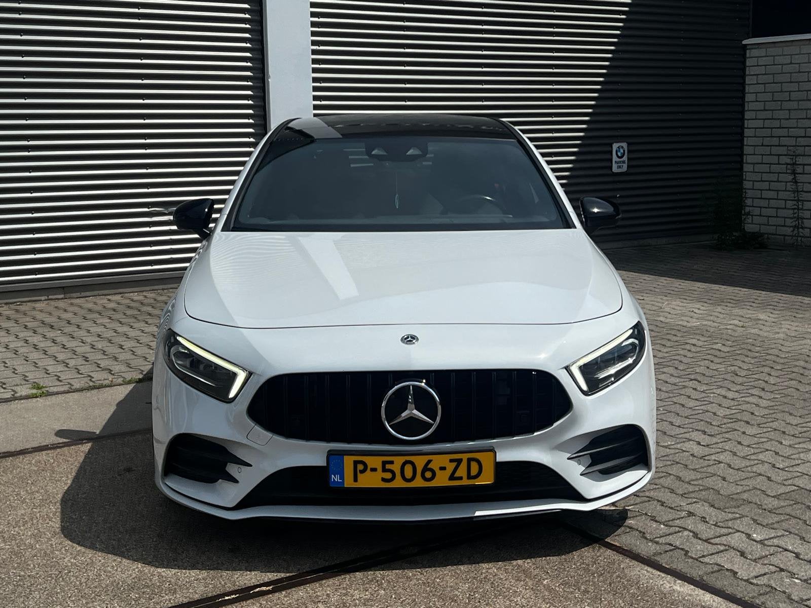 Mercedes-Benz A-Klasse A 250 224pk 7G-DCT 2018 Witv vol opt, Zwart, 4 cilinders, Wit, 14 km/l