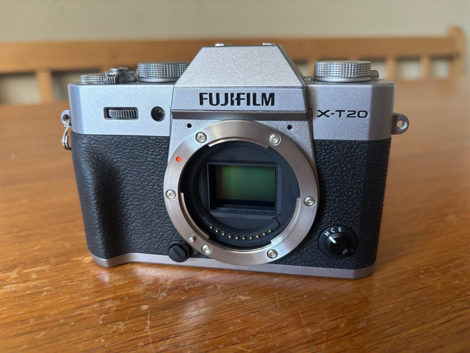 Fujifilm X-T20 Systeemcamera - Zilver, Kantelbaar/draaibaar scherm, Ophalen of Verzenden, Zo goed als nieuw, Fujifilm