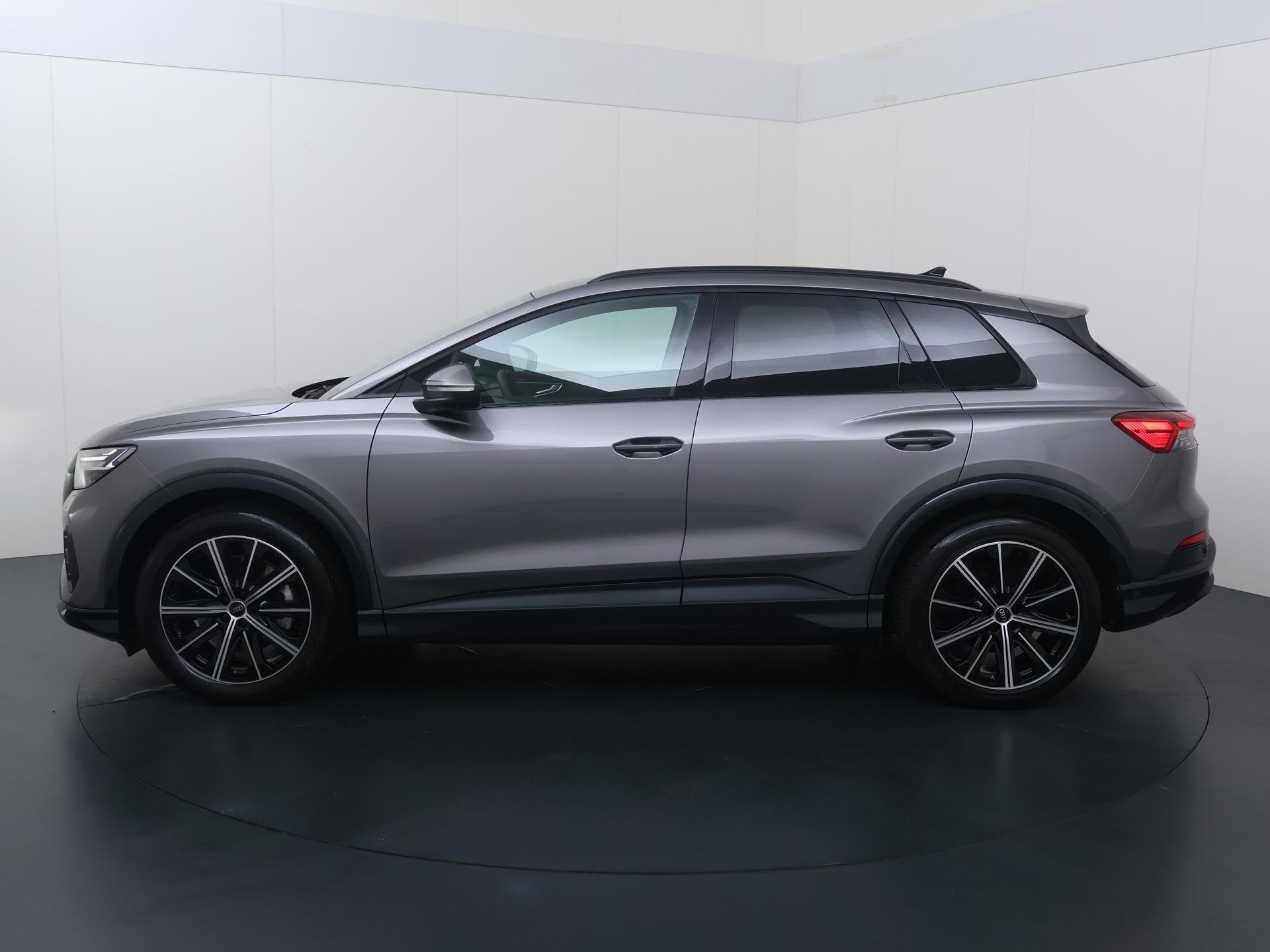 Audi Q4 e-tron 45 Advanced edition 82 kWh | 286 PK | SoH 100, Auto's, Audi, Gebruikt, Zwart, 82 kWh, Met garantie (alle)