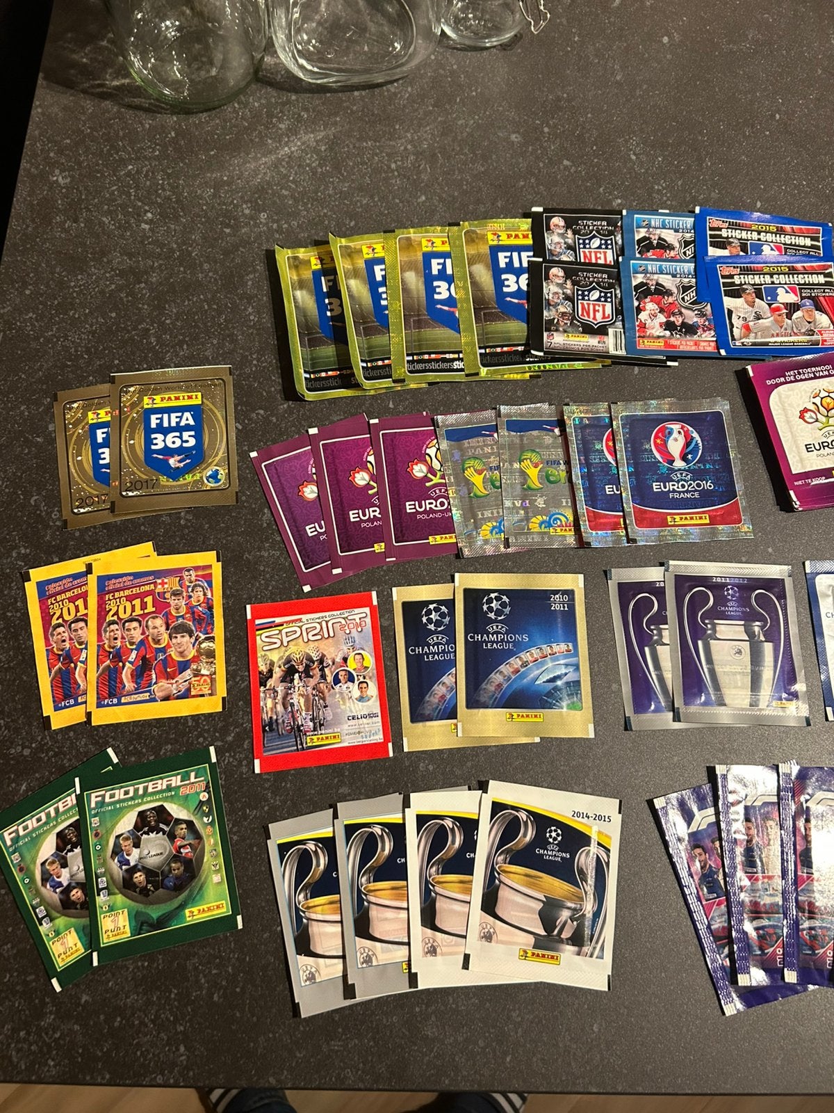 Gesloten pakjes panini stickers voetbal, NFL, NBA en NHL, Ophalen of Verzenden, Zo goed als nieuw, Meerdere plaatjes