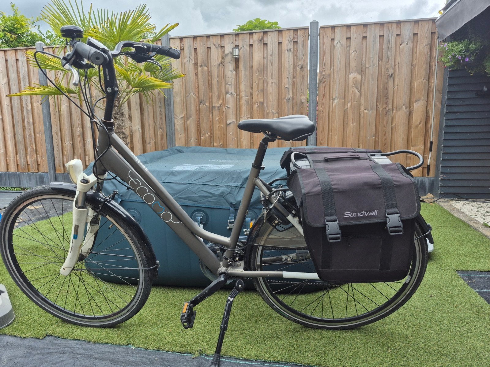 Electrische dames fiets, Fietsen en Brommers, Elektrische fietsen, Ophalen of Verzenden, Gebruikt, Overige merken