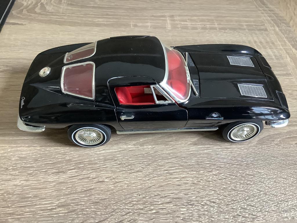 Chevrolet Corvette, Ophalen of Verzenden, Zo goed als nieuw, ERTL