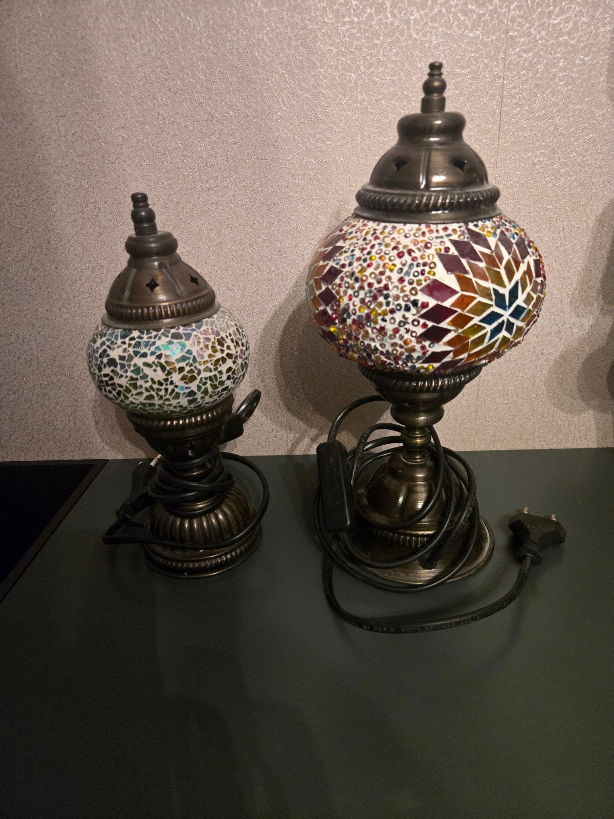 2 mooie mozaïek tafellampjes, Huis en Inrichting, Lampen | Tafellampen, Vintage, Meerkleurig, Ophalen of Verzenden, Glas