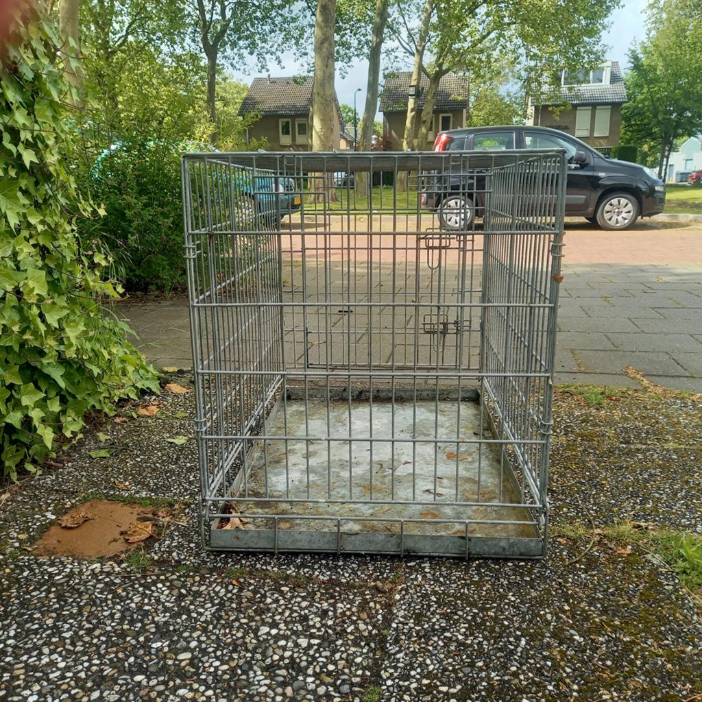Honden bench, Dieren en Toebehoren, Hondenhokken, Ophalen of Verzenden, 75 tot 110 cm, Minder dan 65 cm