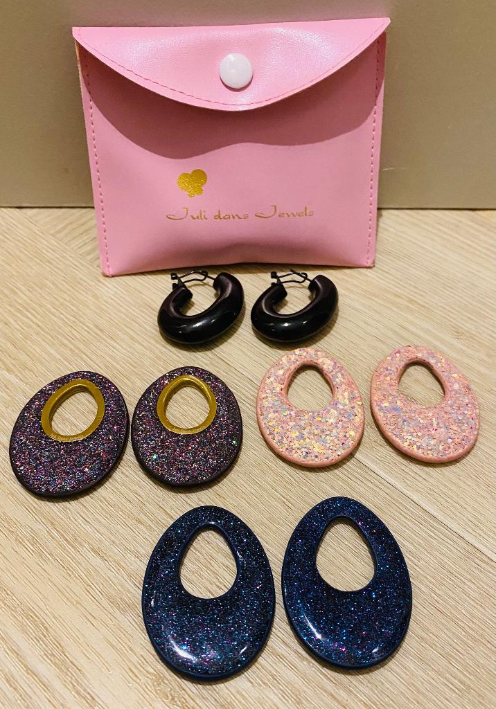 Juli Dans Jewels zwarte creolen -set van drie paar oorbellen, Ophalen of Verzenden, Nieuw, Zwart, Overige materialen
