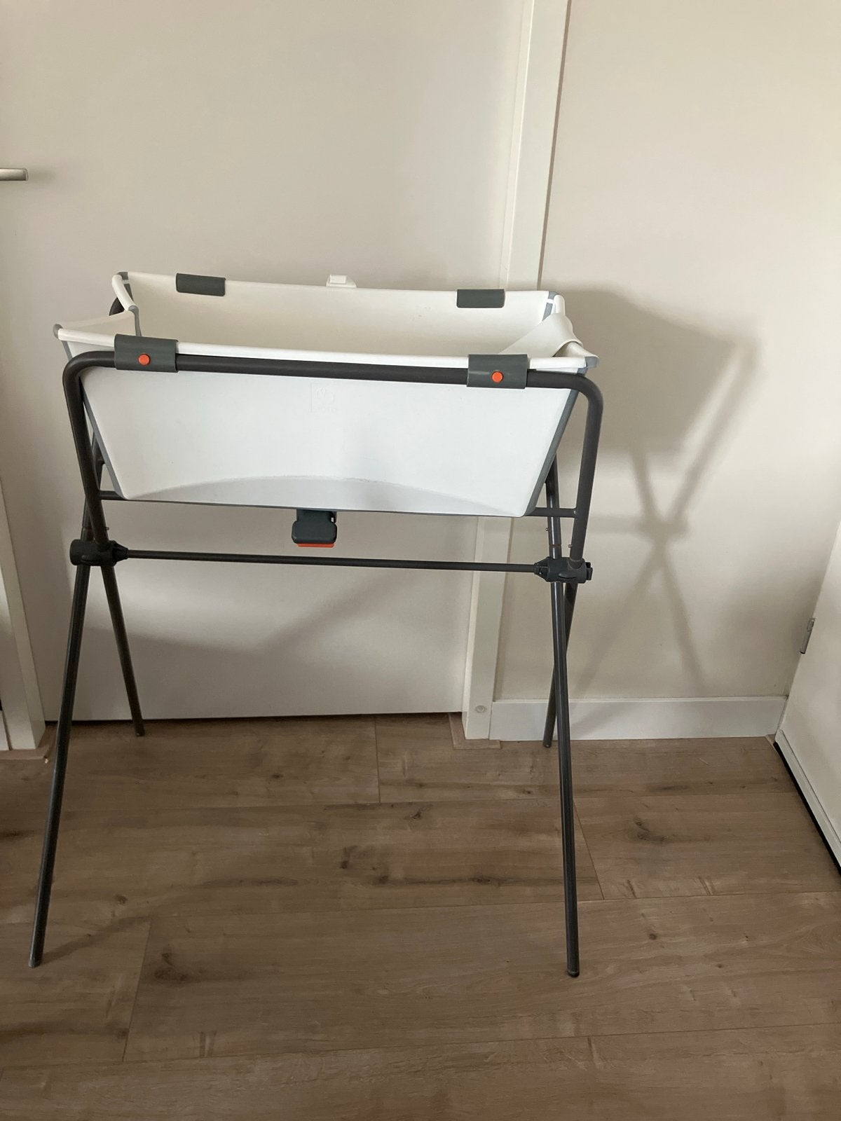 Stokke Flexi Bath met newbornset en standaard, Kinderen en Baby's, Badjes en Verzorging, Gebruikt, Badje, Standaard, Ophalen