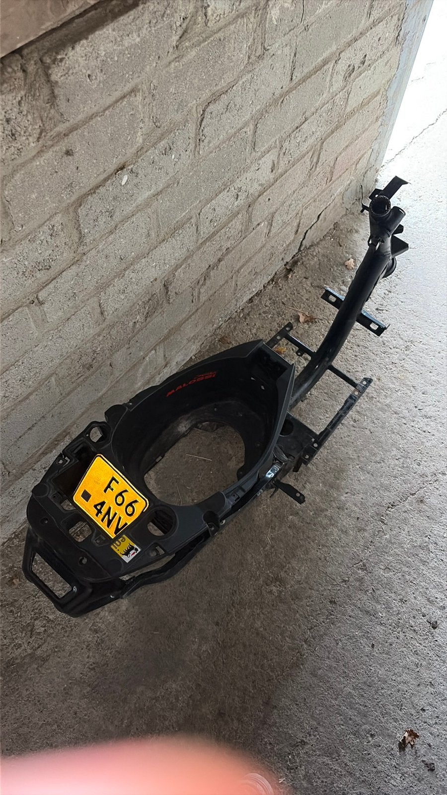 Piaggio zip brom frame ZONDER wok, Fietsen en Brommers, Ophalen