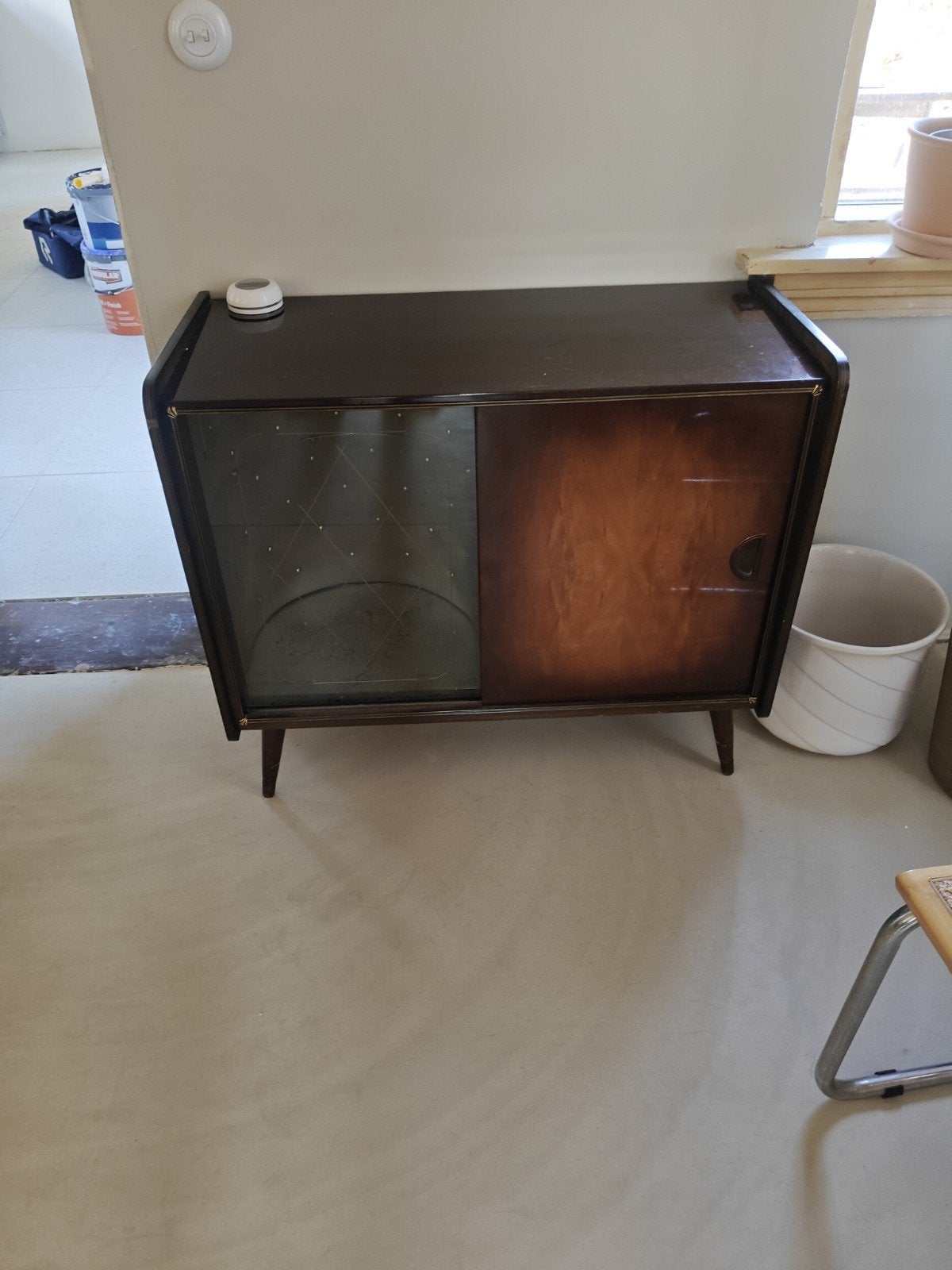 Vintage kastje met platenspeler, Antiek en Kunst, Antiek | Meubels | Kasten, Ophalen
