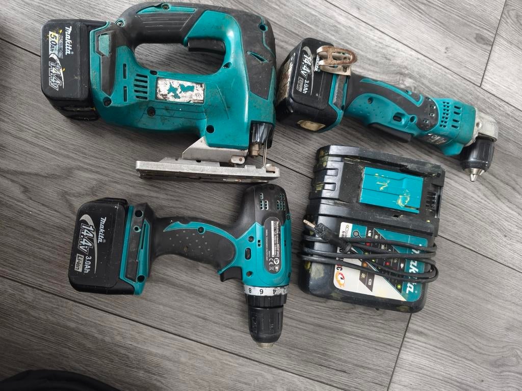 Makita Set: 14,4 Decoupeerzaag, Haakse Boormachine,, Doe-het-zelf en Verbouw, Gereedschap | Boormachines, Ophalen of Verzenden
