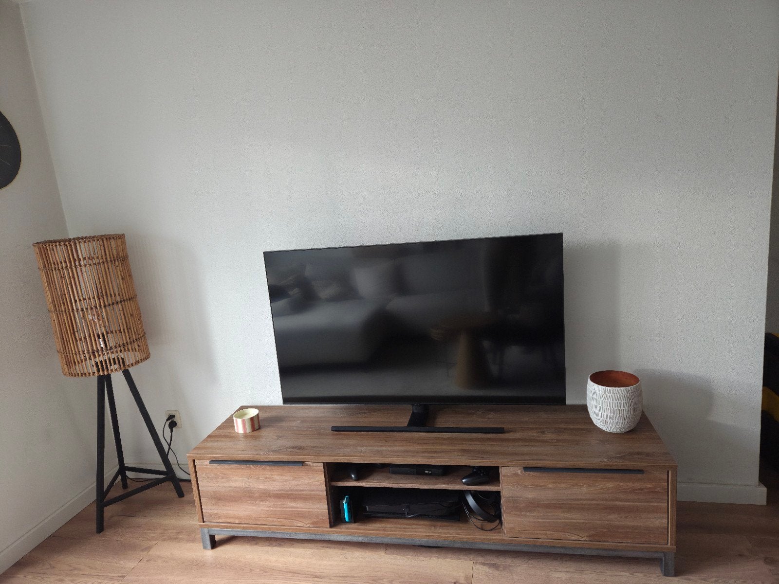 TV-meubel Matthias - acacia kleur, Modern, industrieel, 150 tot 200 cm, Zo goed als nieuw, Minder dan 100 cm
