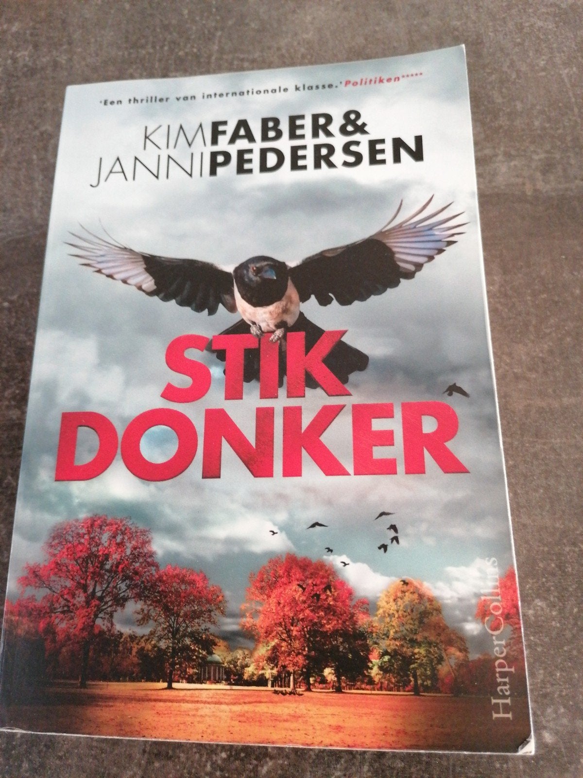 Stikdonker deel 3 - Kim Faber & Janni Pedersen, Gelezen, Scandinavië, Ophalen of Verzenden, Kim Faber & Janni Pedersen