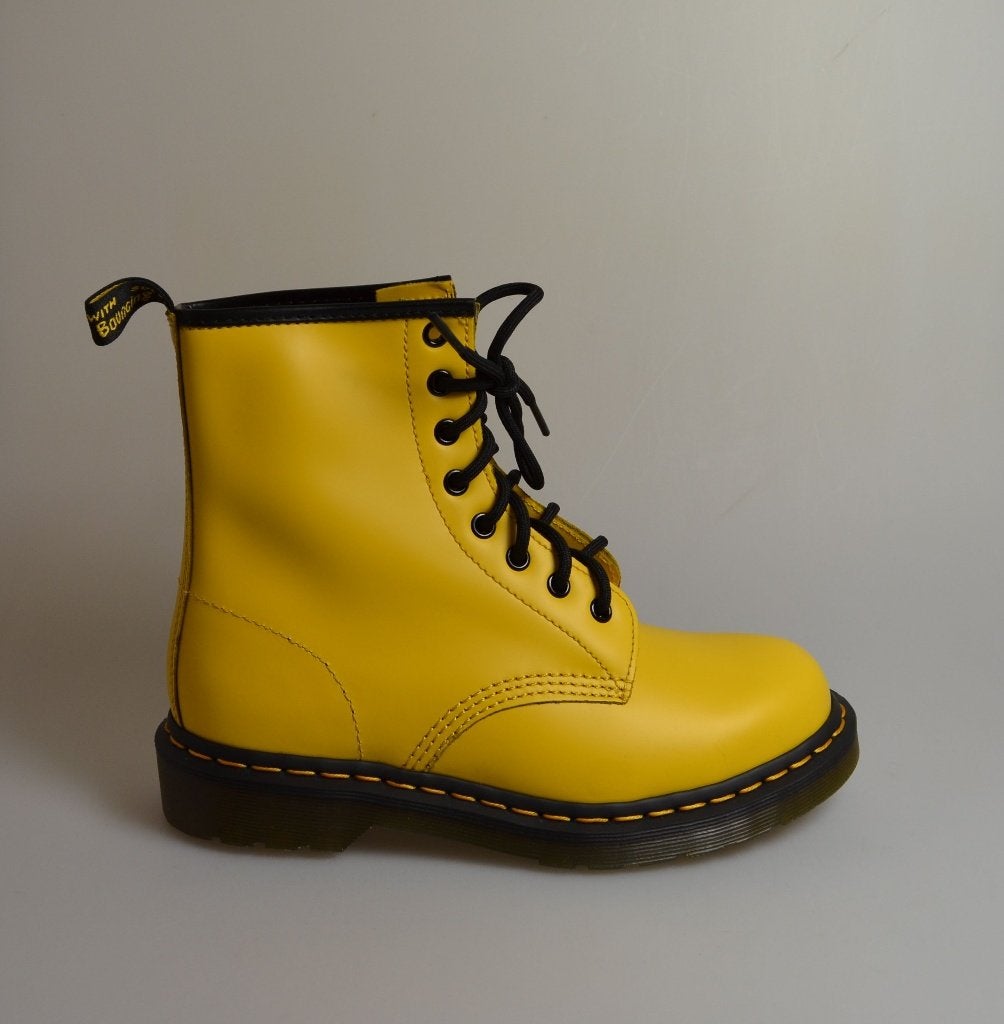 dr martens 1460 smooth yellow maat 36 , 37 en 43 nieuw, Geel, Lage of Enkellaarzen, Nieuw, Ophalen of Verzenden