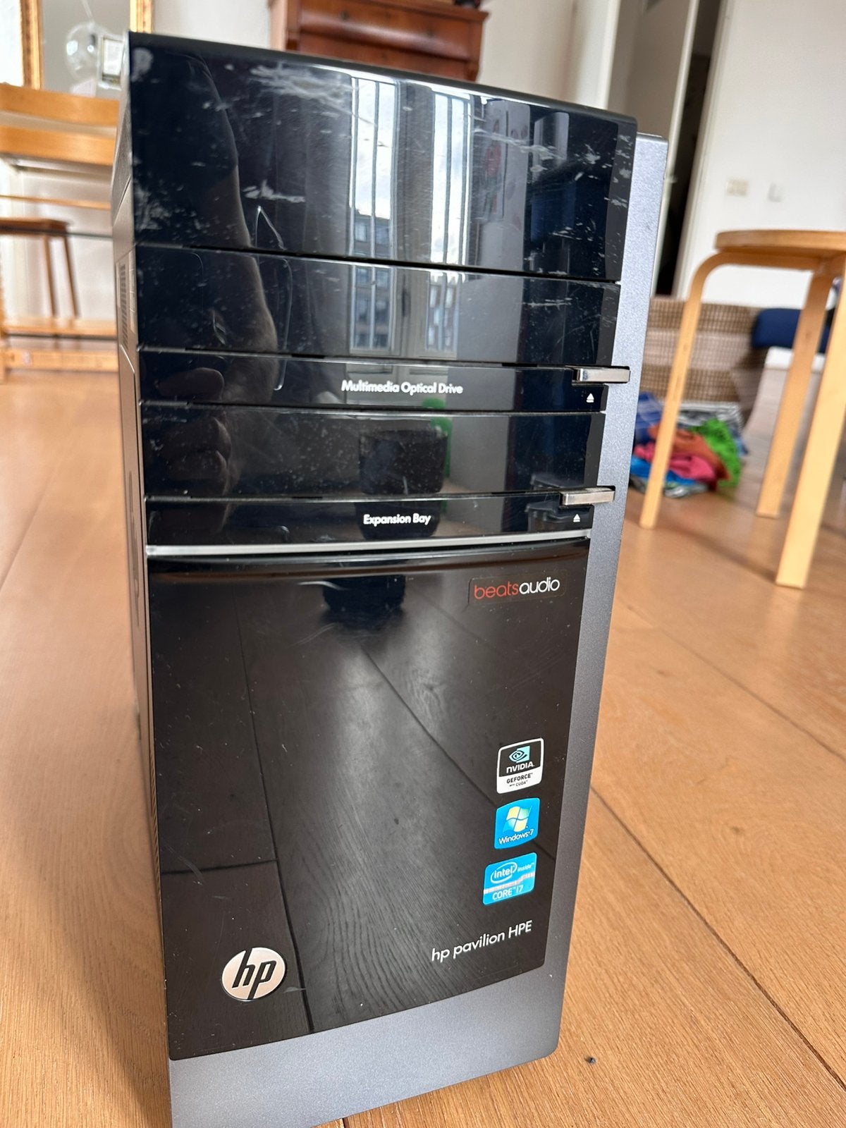 Gratis HP Pavilion Elite HPE-520nl opknapper, Computers en Software, Desktop Pc's, Ophalen, 2 tot 3 Ghz, Niet werkend, Met videokaart