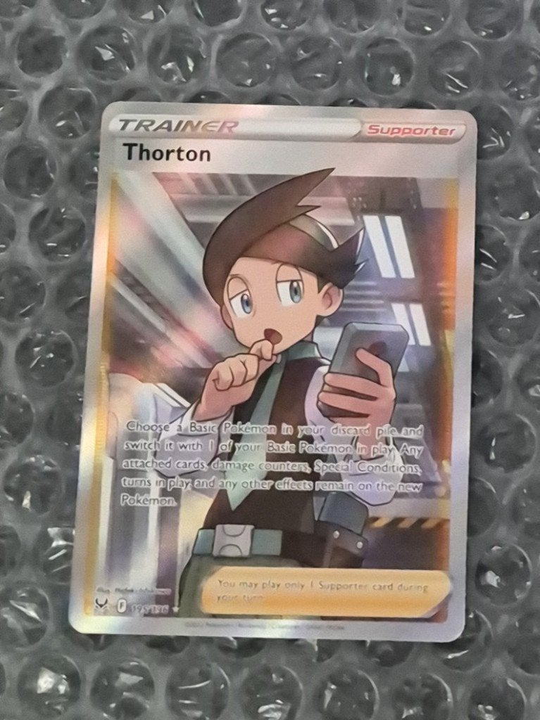 Full Art Trainer Thorton 195/196 Lost Origin Sword & Shield, Ophalen of Verzenden, Zo goed als nieuw, Losse kaart, Foil