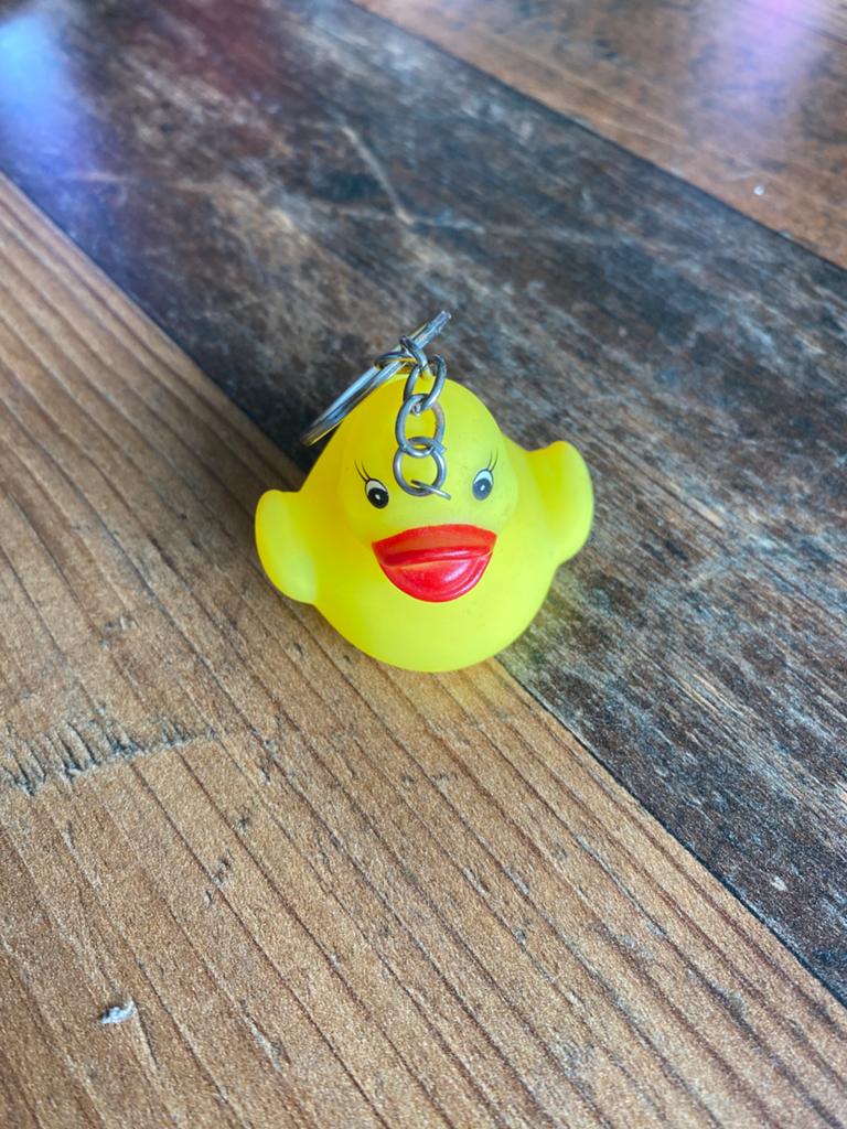 Leuk badeendje sleutelhanger - Geel met rode snavel, Ophalen of Verzenden, Nieuw, Knuffel of Figuurtje