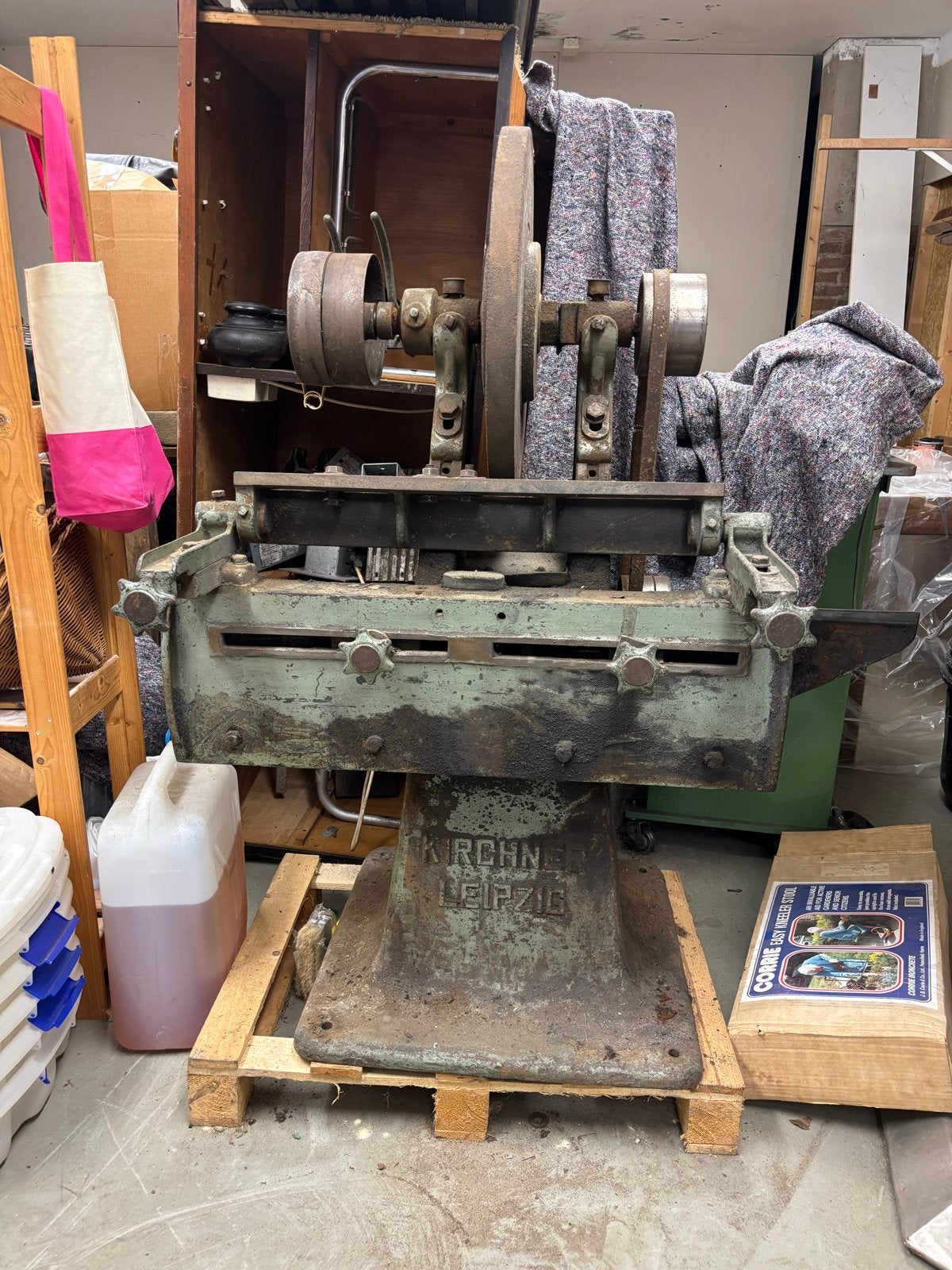 Antieke Kirchner Leipzig slijpmachine, Ophalen