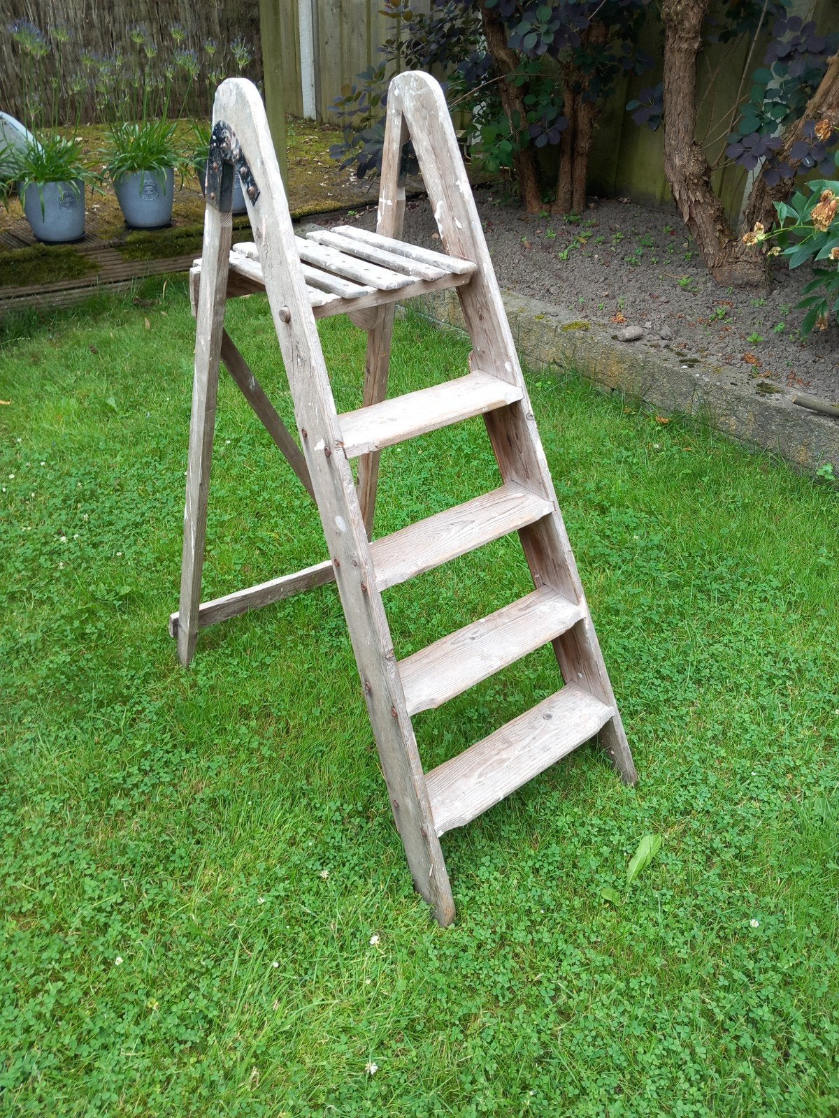 Vintage houten trapje - decoratief en functioneel, Ophalen, Gebruikt, Trap, Opvouwbaar of Inschuifbaar