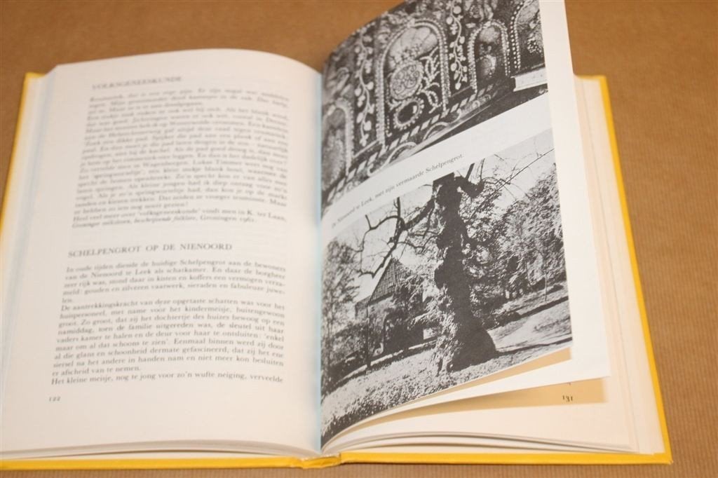 Smeulend Vuur — Groninger Volksverhalen 1974 Vintage, Ophalen of Verzenden, Gelezen