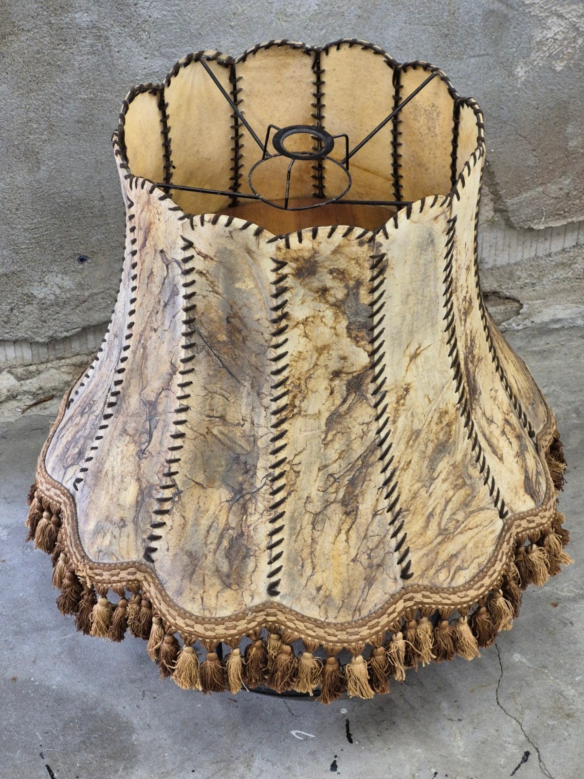 Grote / jumbo lampenkap vintage leer met franje, Ophalen, Gebruikt, Bruin, Overige vormen