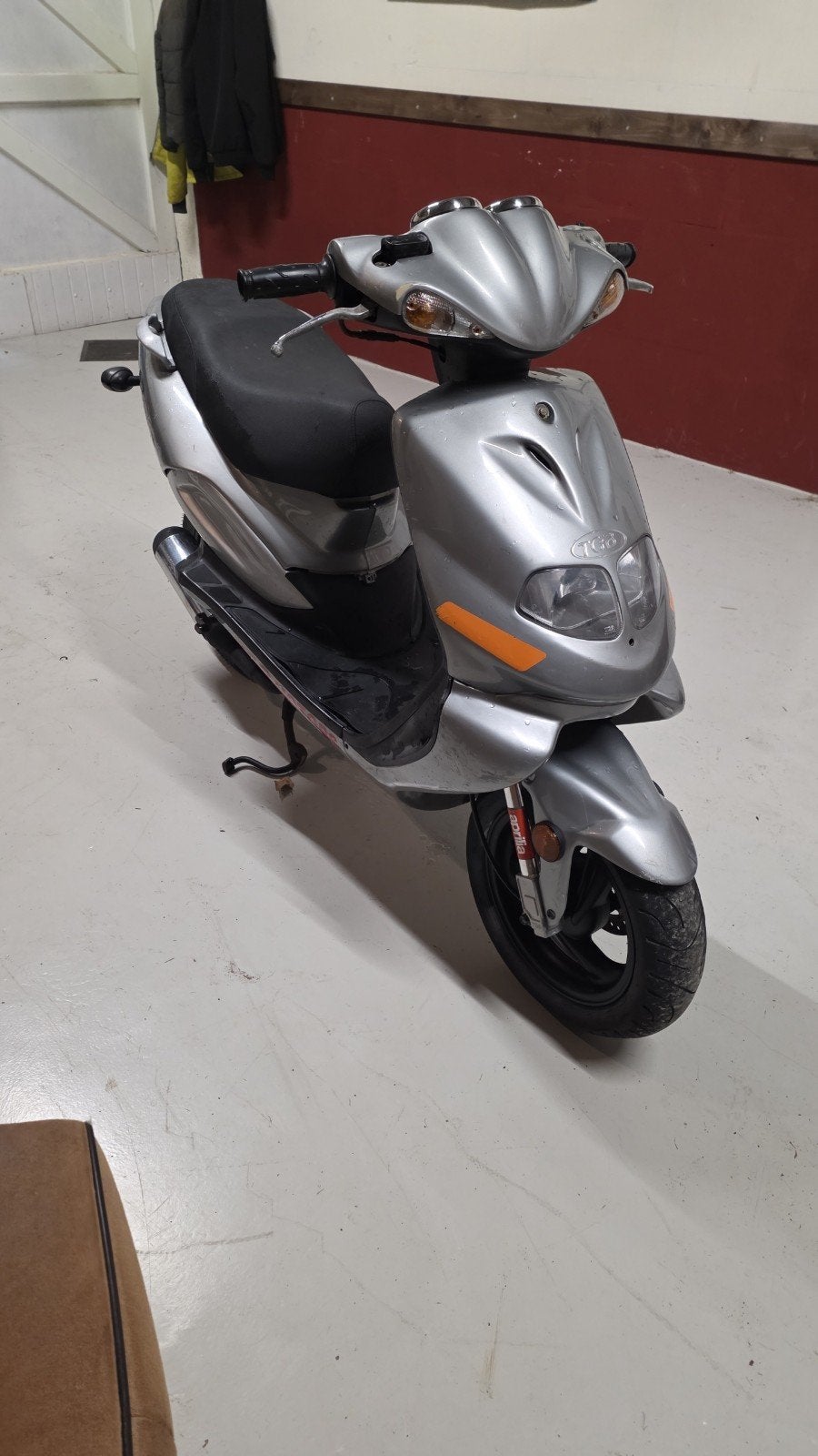 TGB 303R 50CC Scooter uit 2004 - Snel en Nette Velgen, Fietsen en Brommers, Ophalen, Gebruikt, Maximaal 45 km/u, TGB
