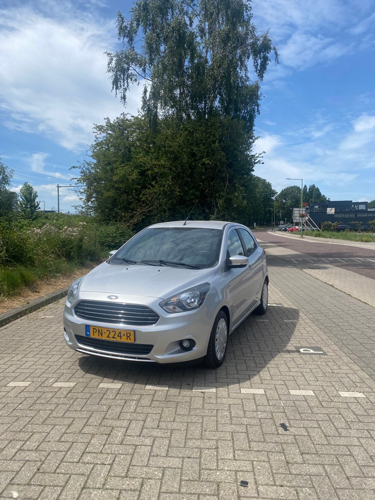 Ford Ka+ 1.2 Trend Ultimate | Dealer onderhouden | €8.750, 40 €/maand, Ka, 1198 cc, Origineel Nederlands