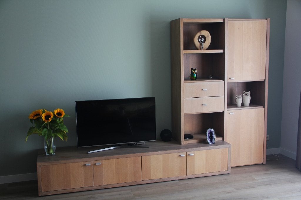 wandkast, Ophalen, 250 tot 300 cm, Gebruikt, Met deur(en)