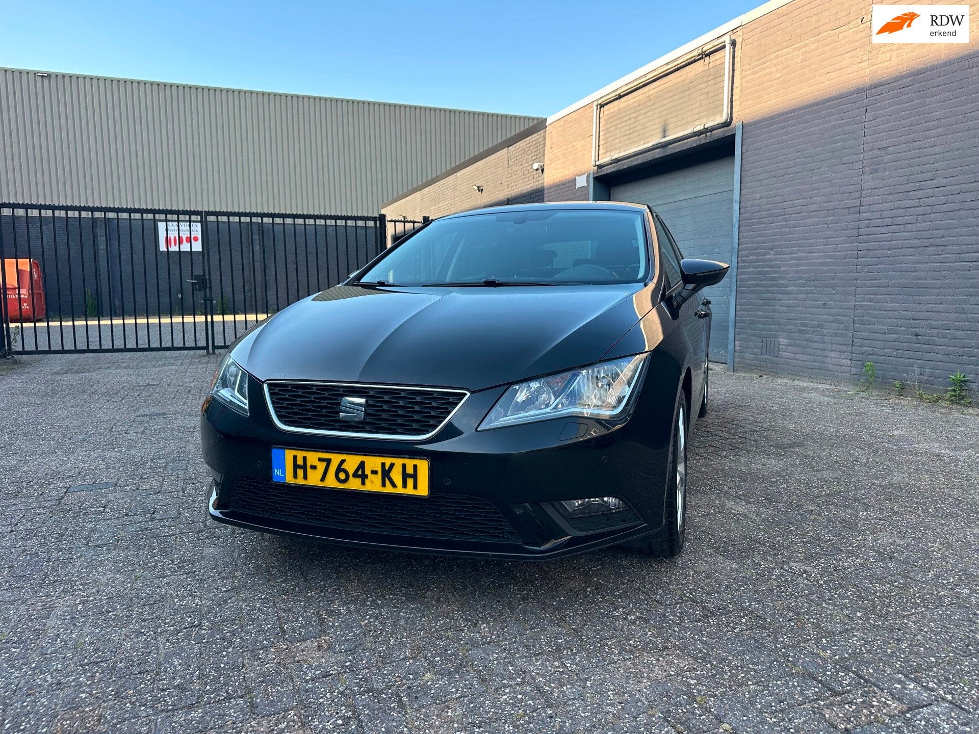 Seat Leon 1.2 TSI Style Business Clima Cruise Navi Leer PDC, Auto's, Seat, Voorwielaandrijving, Gebruikt, 4 cilinders, Leon
