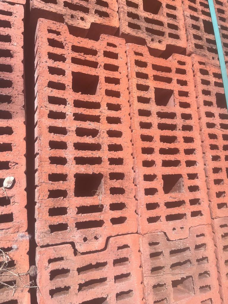 Nieuwe geperforeerde blok poriso porotherm 140dik 288 stuks, Doe-het-zelf en Verbouw, Metselstenen, Ophalen, Nieuw, Bakstenen