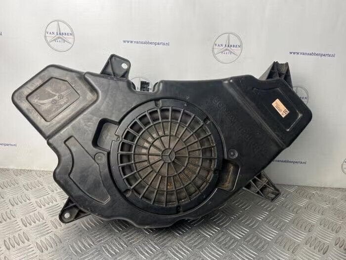 Subwoofer van een Mercedes GLE, Auto diversen, Ophalen of Verzenden