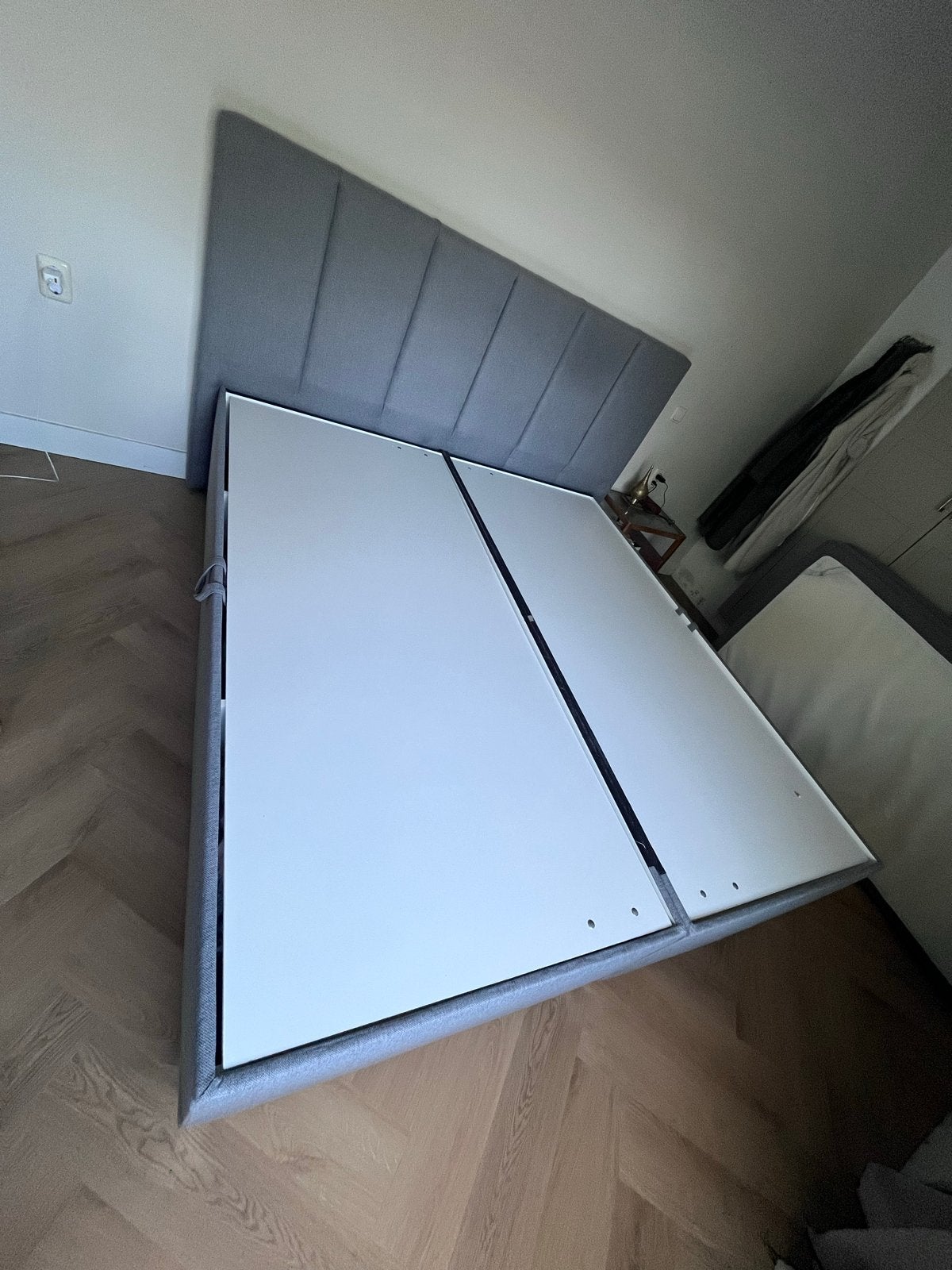 Boxspring met opbergruimte (180 x 200), Ophalen, Tweepersoons, Zo goed als nieuw, 180 cm