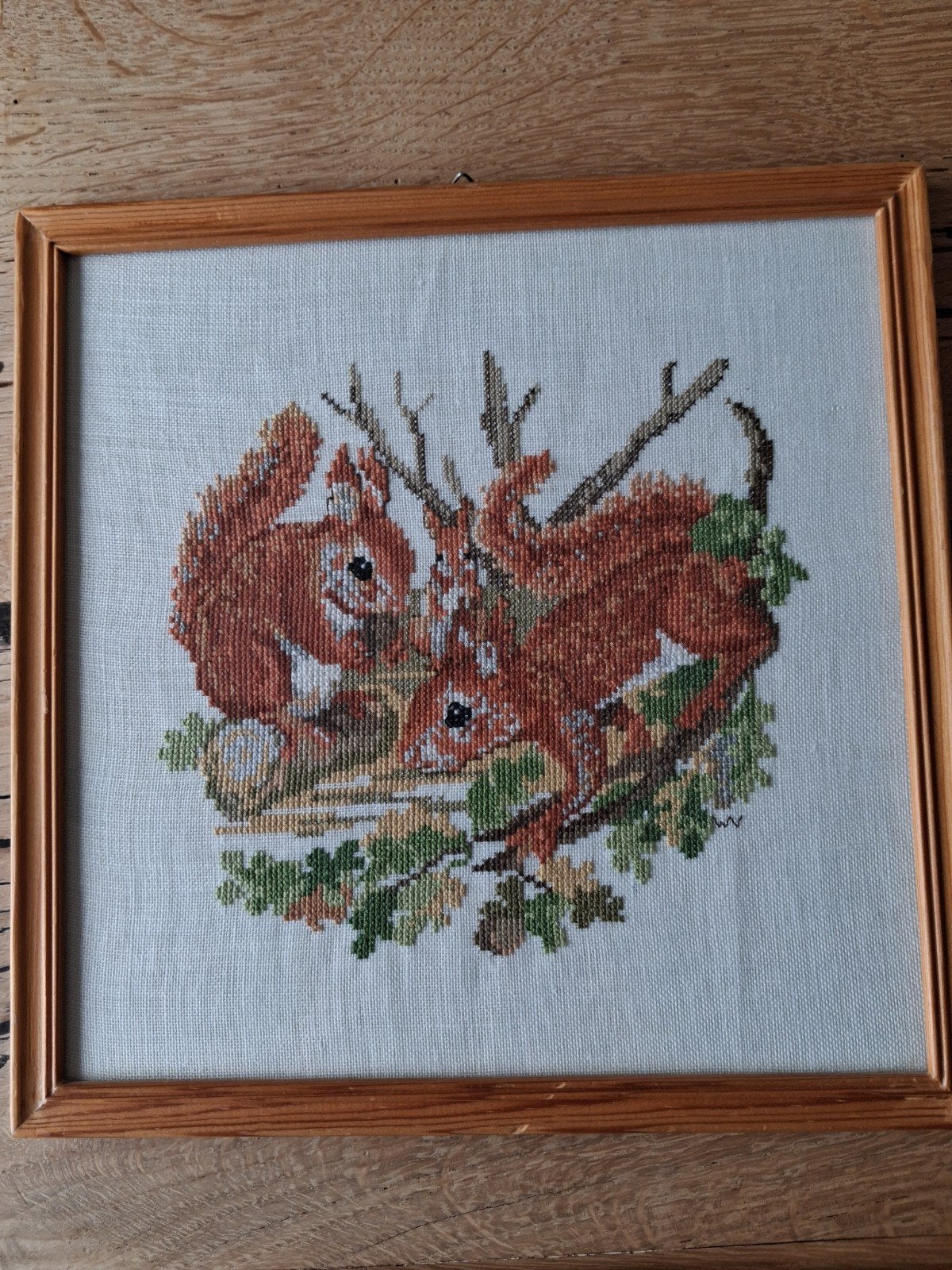 Geborduurd schilderij eekhoorn, Minder dan 50 cm, Ophalen of Verzenden, Zo goed als nieuw, Schilderij
