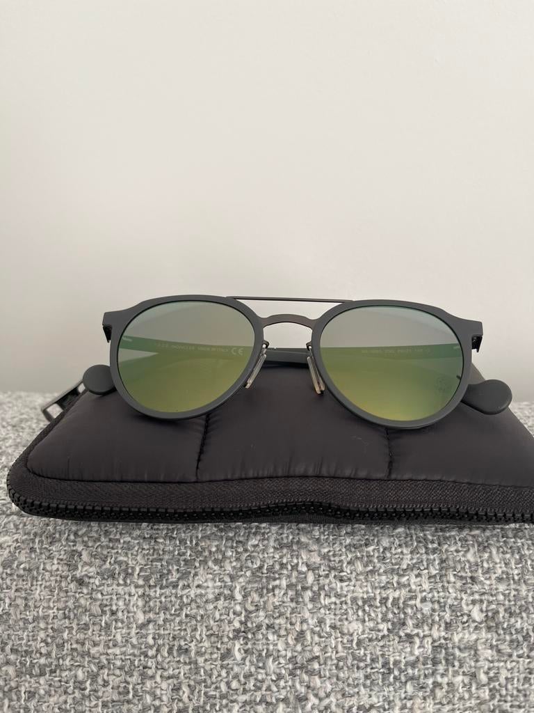 Moncler zonnebril, Ophalen of Verzenden, Zo goed als nieuw, Bruin, Overige merken