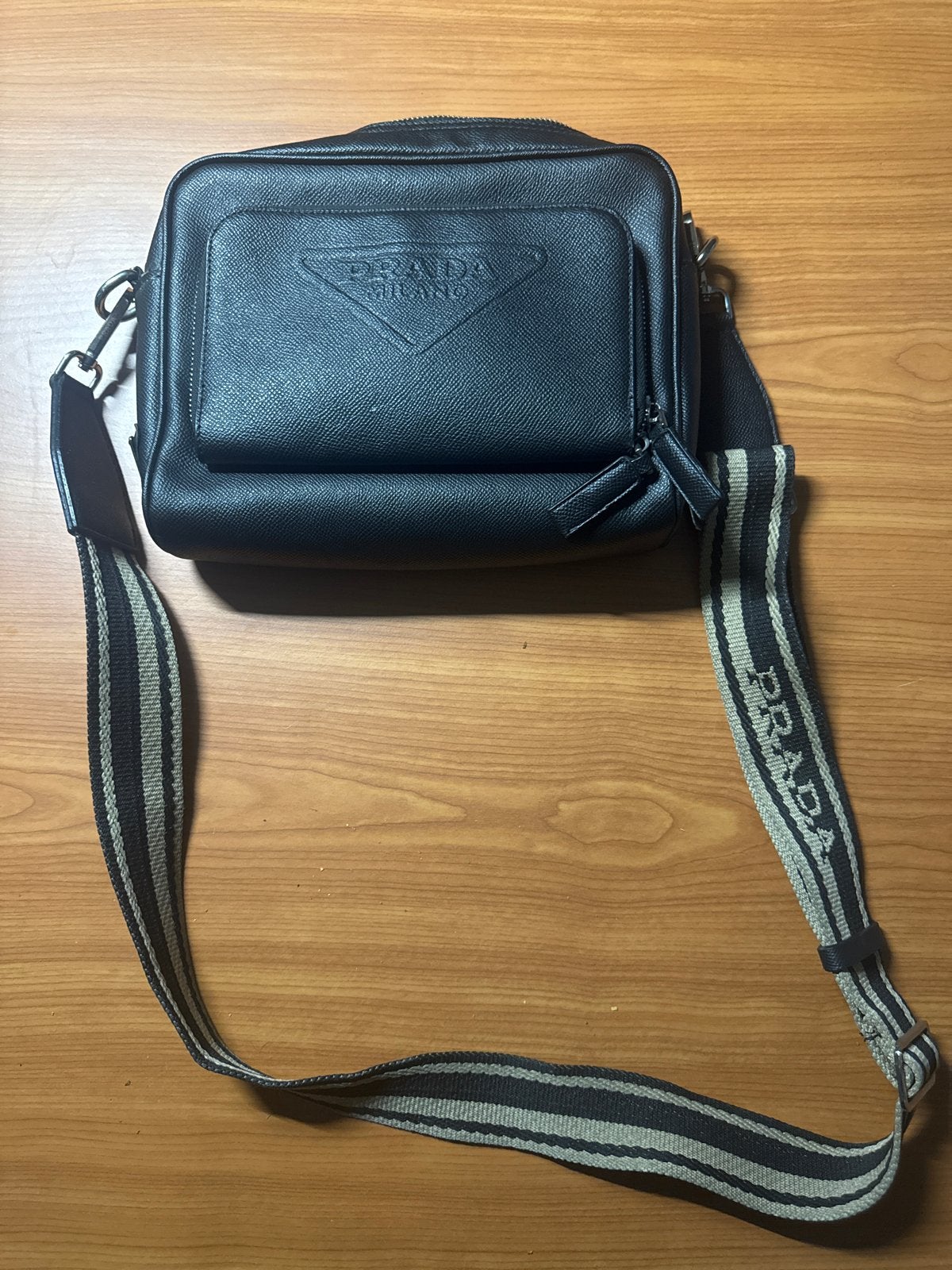 Prada Messenger Bag Zwart Leer, Zwart, Zo goed als nieuw, Leer, Ophalen