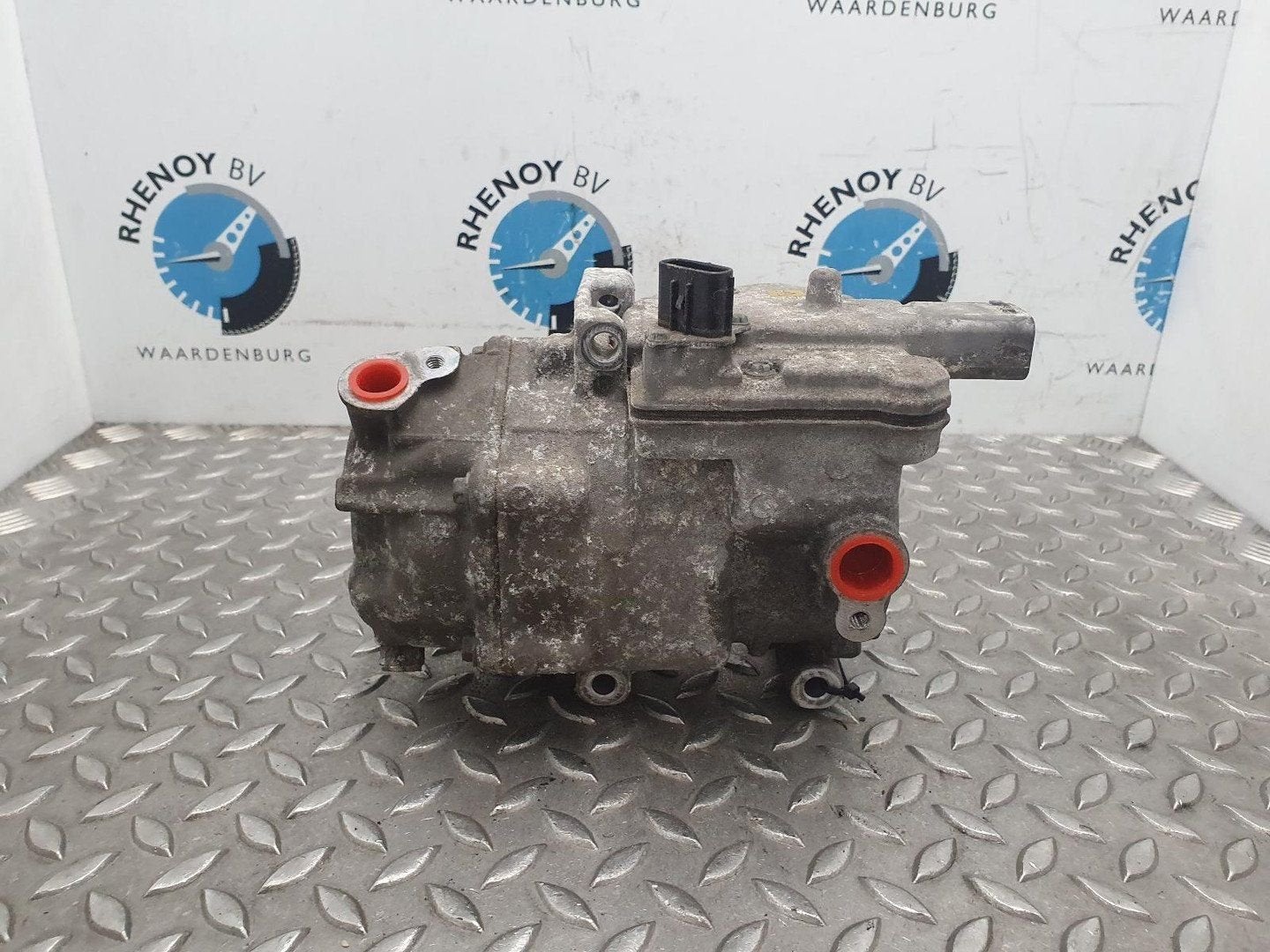 TOYOTA YARIS 1.5 Full Hybrid Asp. AIRCO COMPRESSOR / AIRCOPO, Ophalen of Verzenden, Gebruikt, Stiba lid