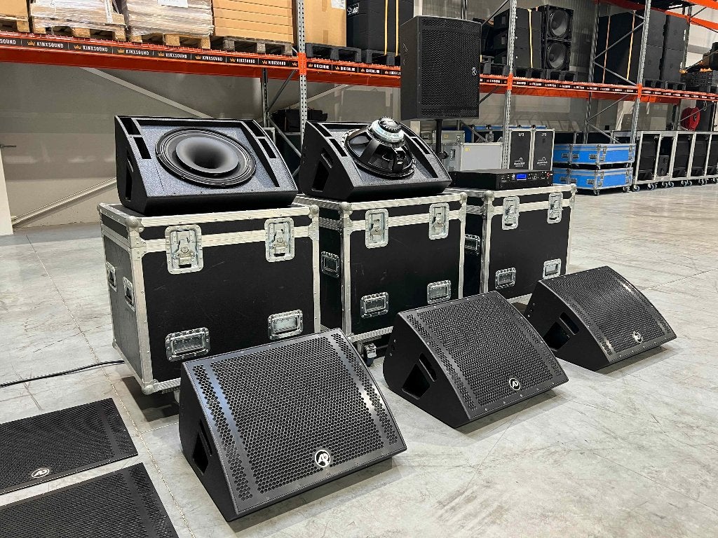 AD-Systems: 6x Wedge 15"/1,4" coaxial + NT4-K6 amplifier, Gebruikt, Overige typen, Ophalen of Verzenden, 150 watt of meer