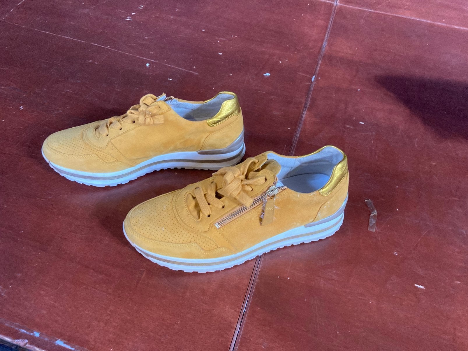 Gabor dames sneakers, Ophalen of Verzenden, Zo goed als nieuw, Geel, Sneakers of Gympen