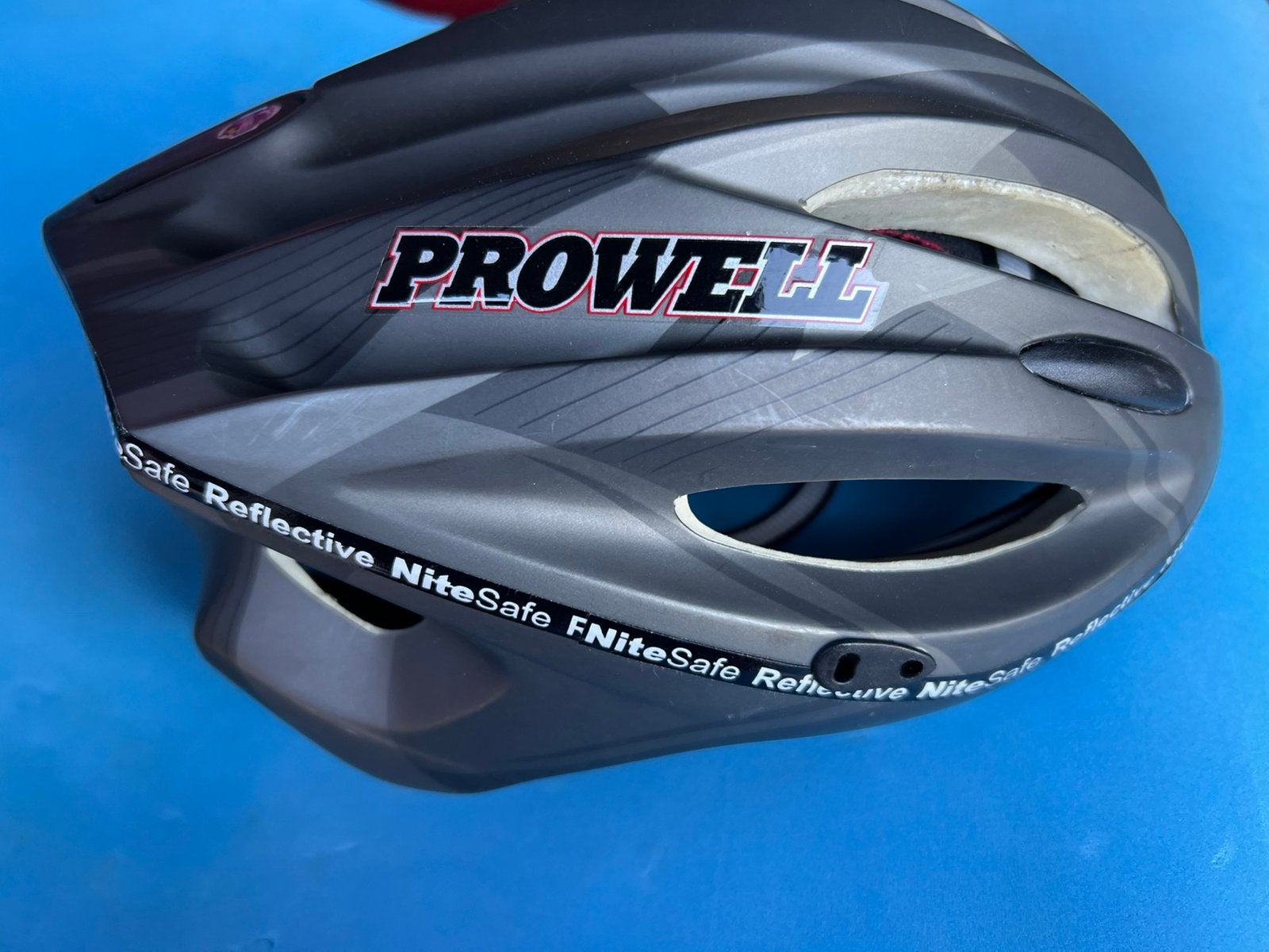 t.k.Polisport wielrenhelm maat 57-61 240gr + Lazer+Muddyfox, Ophalen, Zo goed als nieuw, Overige maten, Heer of Dame