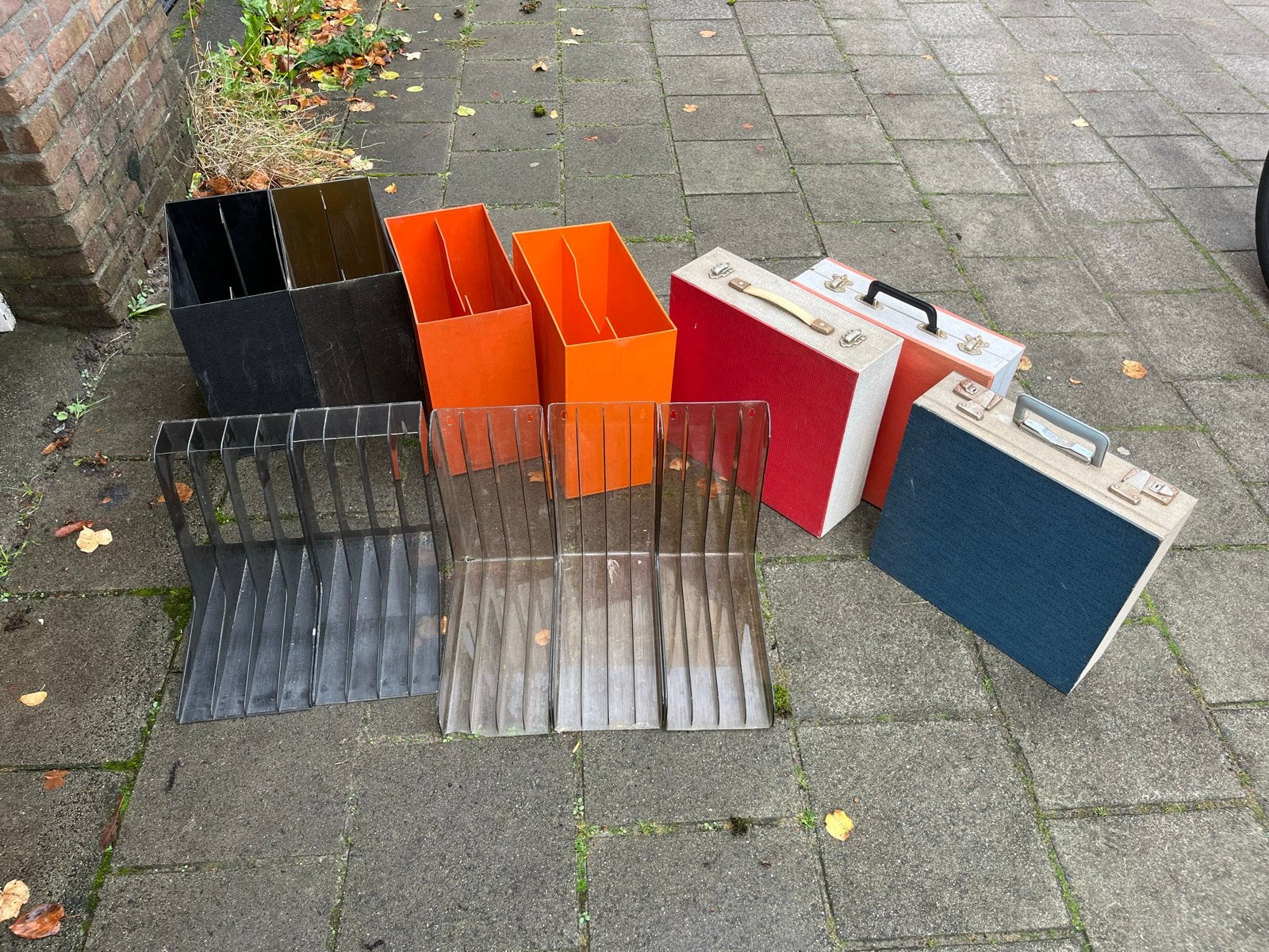 3 LP platenkoffers & 9 retro LP platenrekken (jaren '50/'70), Verzamelen, Ophalen, Audio en Video