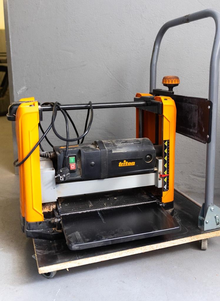Triton vandiktebank planer/joint machine, Ophalen, Gebruikt, Elektrisch